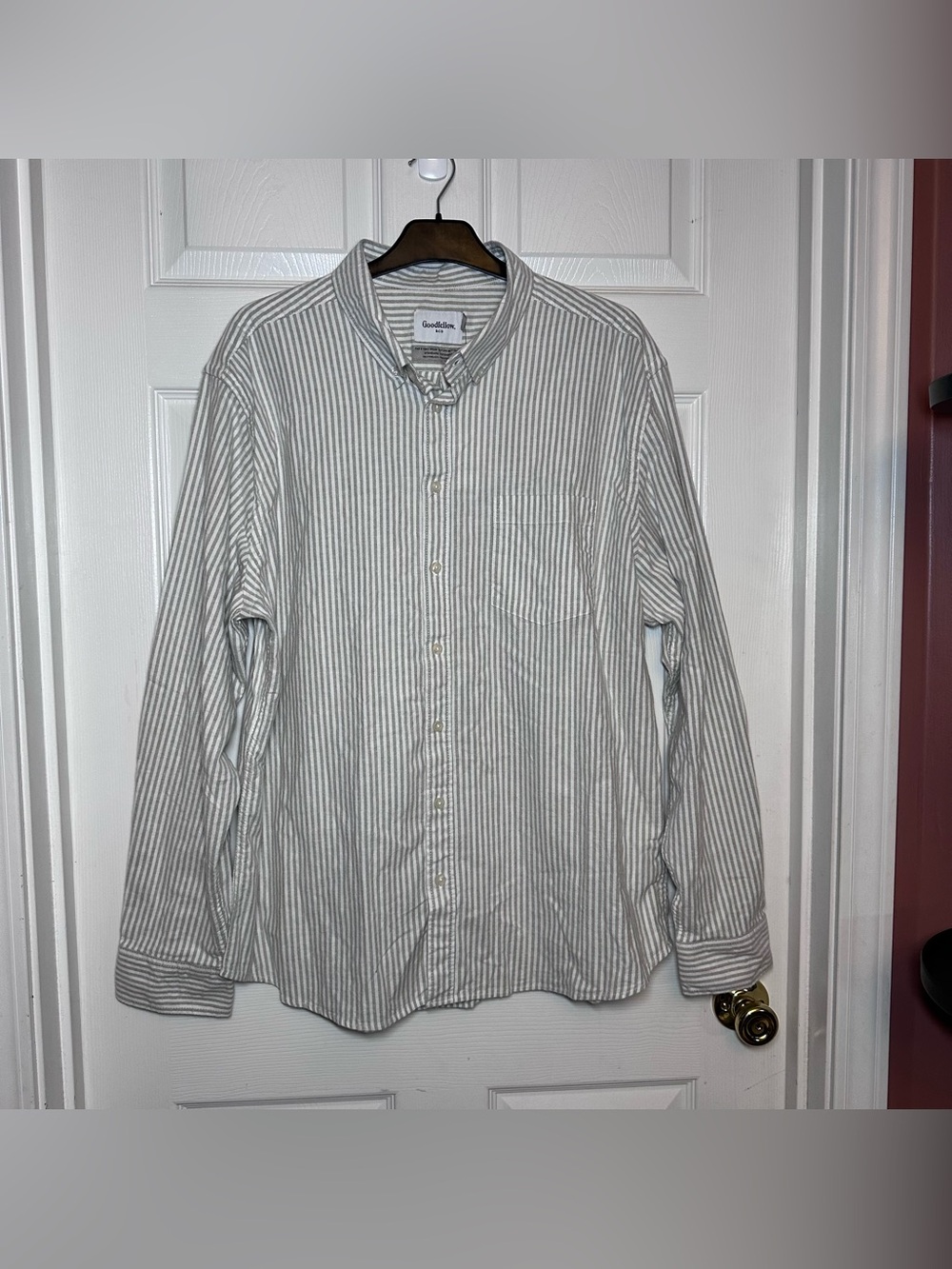 NWT Goodfellow Oxford Long Sleeve Button Up Shirt White w/Gray Stripes Size XL